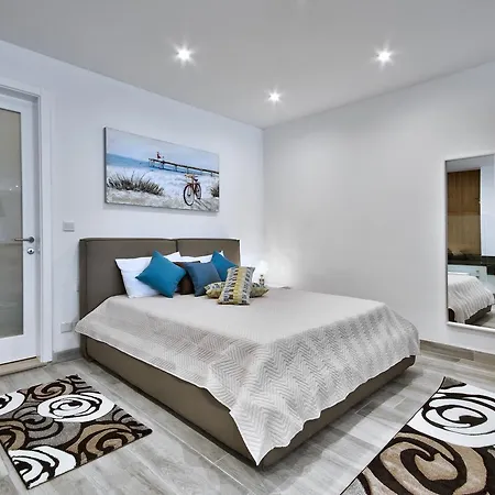 Bedzzz Qawra Seaview 2 * San Pawl il-Baħar